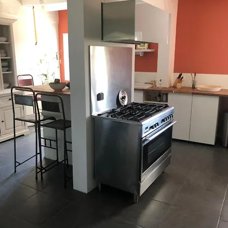 A La Maison *